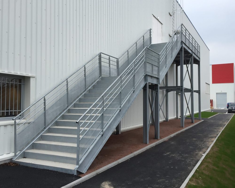 vervas-metal-escaliers-acces-2
